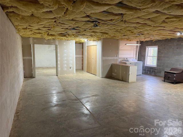 628 Hidden View Loop, Marion, NC 28752