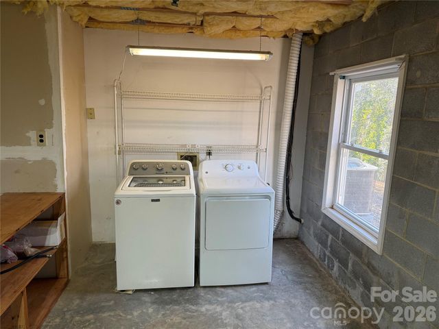 628 Hidden View Loop, Marion, NC 28752