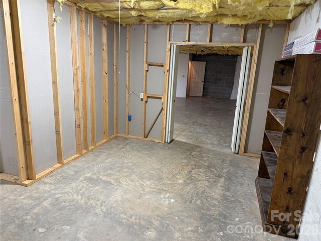 628 Hidden View Loop, Marion, NC 28752