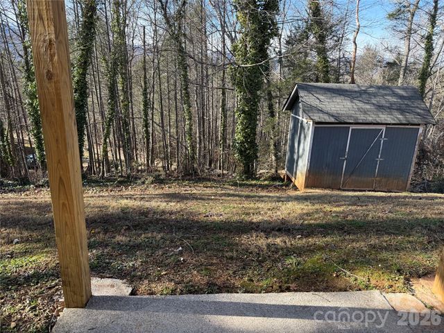 628 Hidden View Loop, Marion, NC 28752