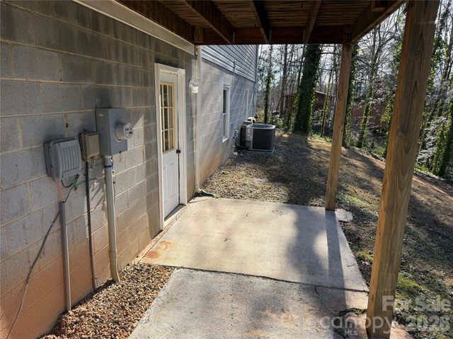 628 Hidden View Loop, Marion, NC 28752