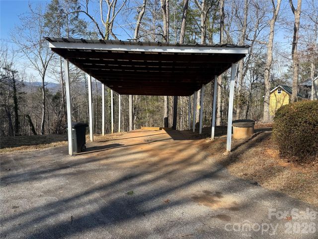 628 Hidden View Loop, Marion, NC 28752