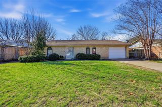 130 Sheffield Drive, Cedar Hill, TX 75104