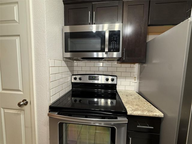 2125 Augusta Drive 83, Houston, TX 77057