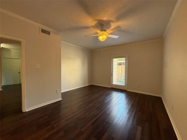 2125 Augusta Drive 83, Houston, TX 77057