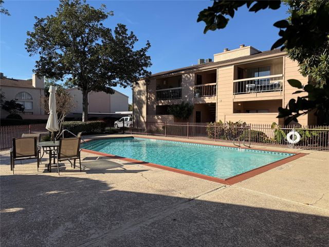 2125 Augusta Drive 83, Houston, TX 77057