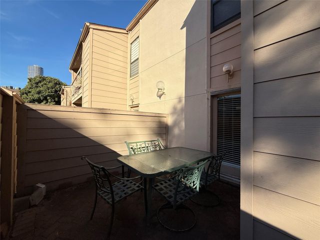 2125 Augusta Drive 83, Houston, TX 77057