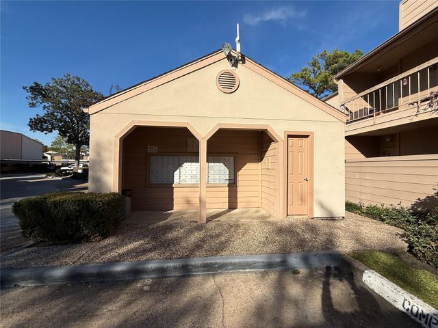 2125 Augusta Drive 83, Houston, TX 77057