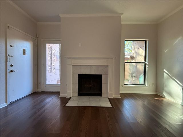 2125 Augusta Drive 83, Houston, TX 77057