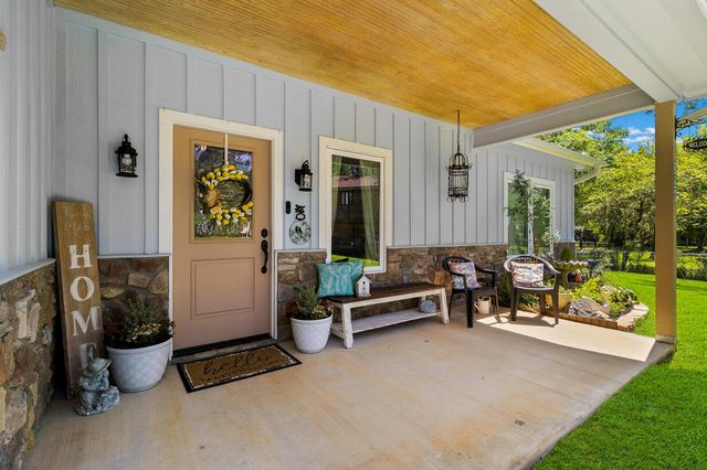 229 Knollwood Creek, Onalaska, TX 77360