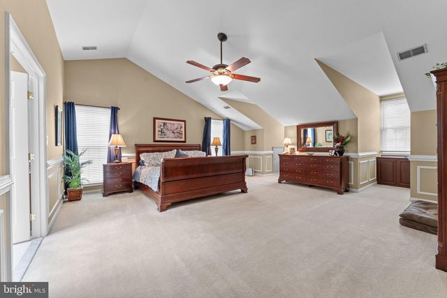 15500 EAGLE TAVERN LN, Centreville, VA 20120