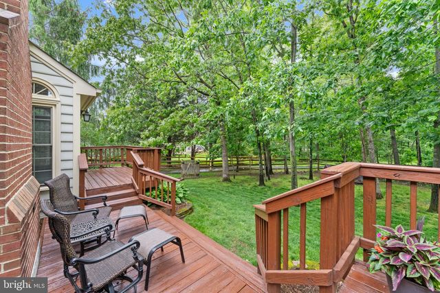 15500 EAGLE TAVERN LN, Centreville, VA 20120