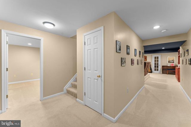 15500 EAGLE TAVERN LN, Centreville, VA 20120