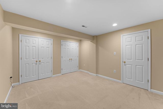 15500 EAGLE TAVERN LN, Centreville, VA 20120