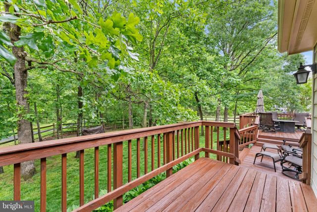 15500 EAGLE TAVERN LN, Centreville, VA 20120