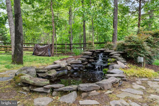 15500 EAGLE TAVERN LN, Centreville, VA 20120