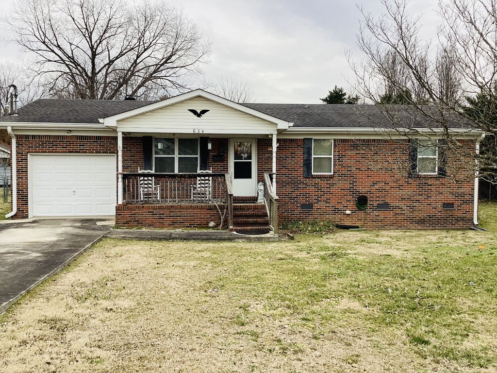 634 N Spring St, Mcminnville, TN 37110