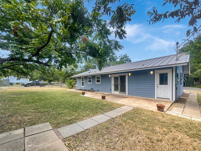 8801 Parkfield DR, Austin, TX 78758