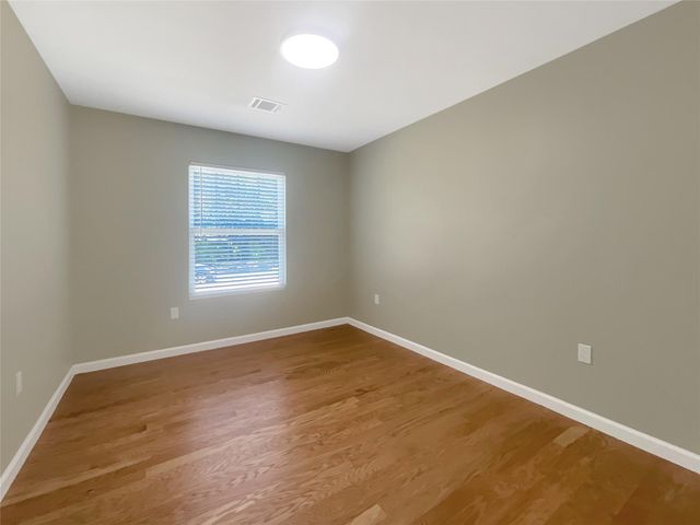8801 Parkfield DR, Austin, TX 78758