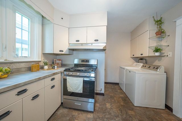 219 OXFORD RD, Havertown, PA 19083