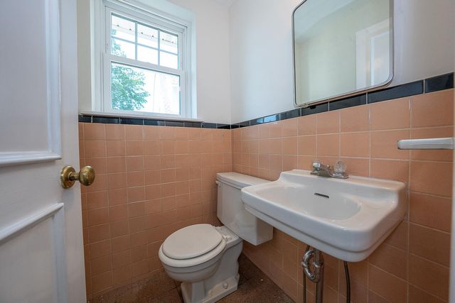 219 OXFORD RD, Havertown, PA 19083