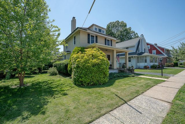 219 OXFORD RD, Havertown, PA 19083