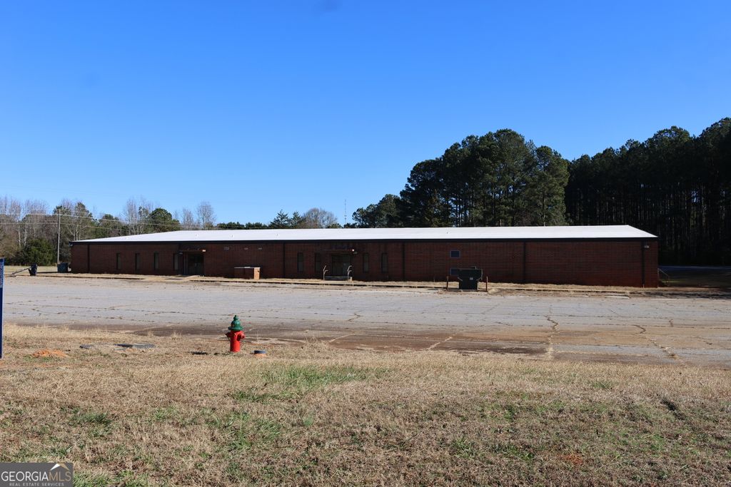 225 Clover Avenue, Comer, GA 30629 — photo 3