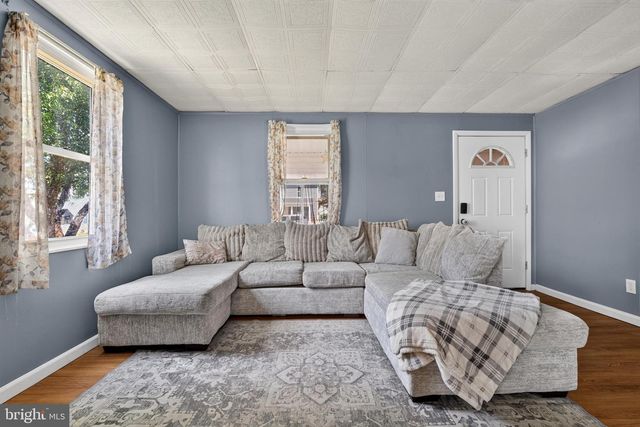 6 AVENAL RD, Baltimore, MD 21221