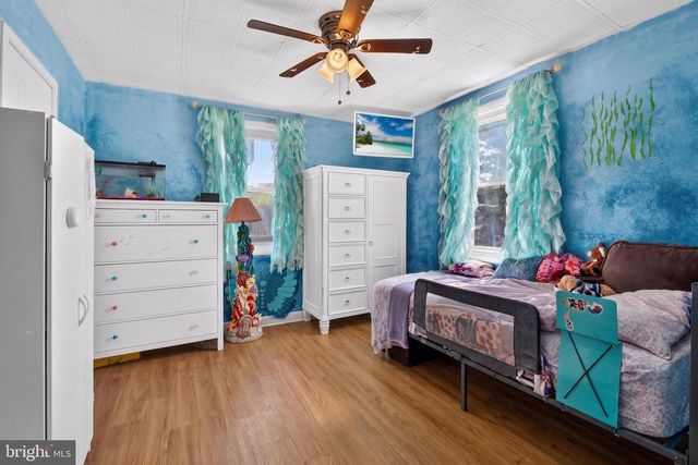 6 AVENAL RD, Baltimore, MD 21221