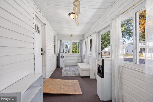 6 AVENAL RD, Baltimore, MD 21221