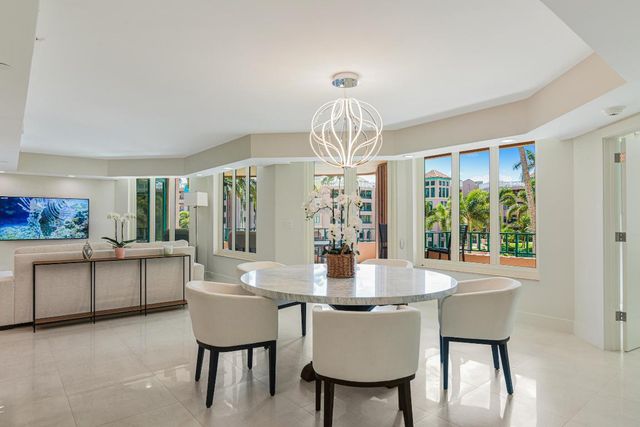 100 SE 5th Avenue 305, Boca Raton, FL 33432