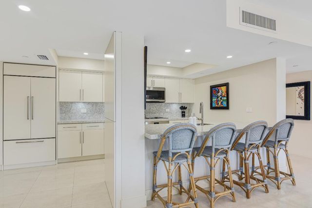 100 SE 5th Avenue 305, Boca Raton, FL 33432