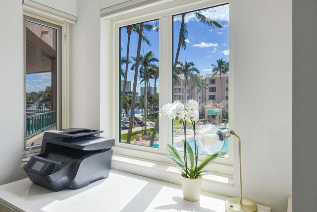 100 SE 5th Avenue 305, Boca Raton, FL 33432