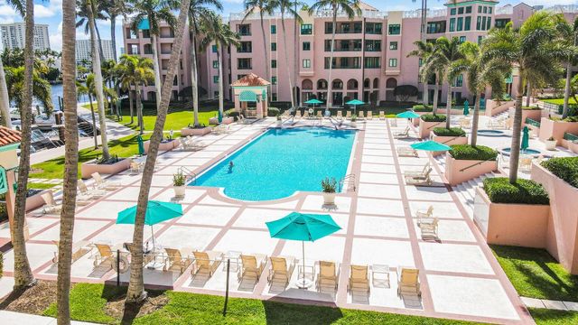 100 SE 5th Avenue 305, Boca Raton, FL 33432