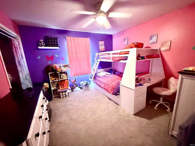 245 E Schlomer Road, Vincennes, IN 47591