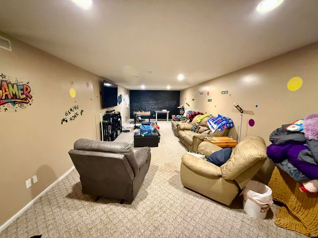 245 E Schlomer Road, Vincennes, IN 47591