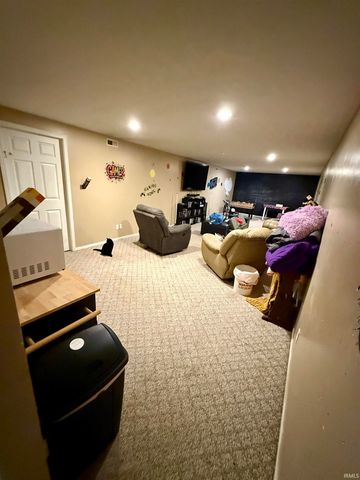 245 E Schlomer Road, Vincennes, IN 47591