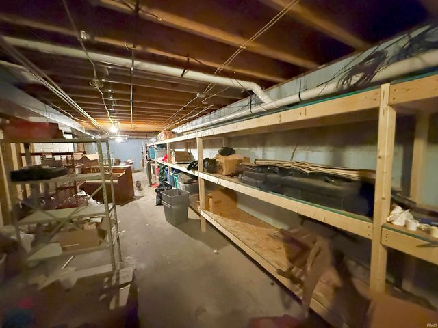 245 E Schlomer Road, Vincennes, IN 47591