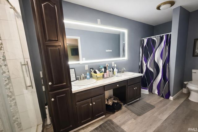 245 E Schlomer Road, Vincennes, IN 47591