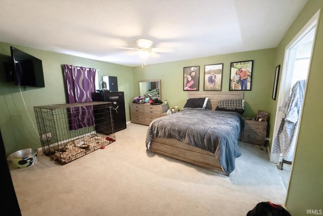 245 E Schlomer Road, Vincennes, IN 47591