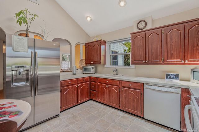1672 Eyre Place, North Bellmore, NY 11710
