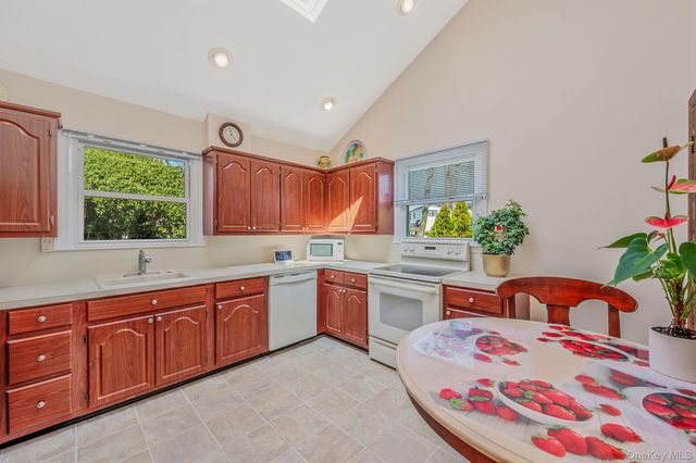 1672 Eyre Place, North Bellmore, NY 11710