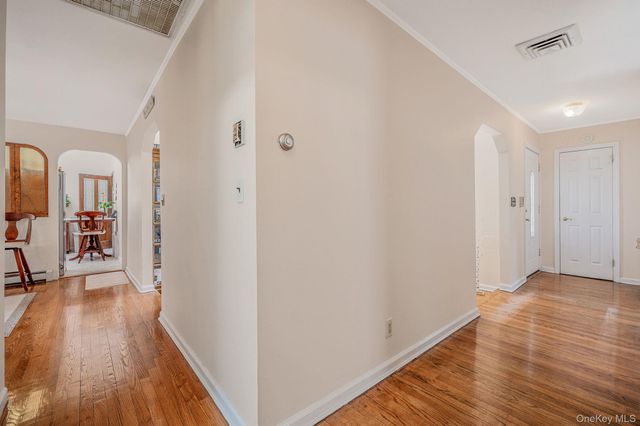 1672 Eyre Place, North Bellmore, NY 11710