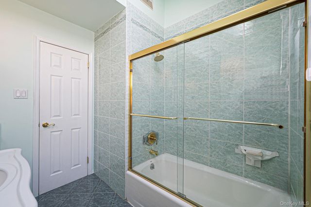 1672 Eyre Place, North Bellmore, NY 11710