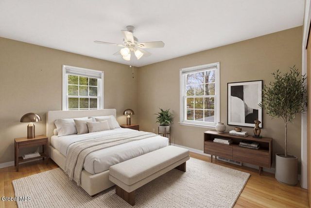11 Kensington Court APT 4, Bethlehem, NY 12054