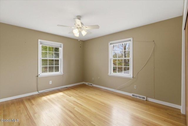 11 Kensington Court APT 4, Bethlehem, NY 12054