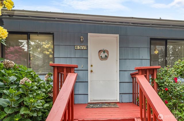 3115 170th Street SW, Lynnwood, WA 98037