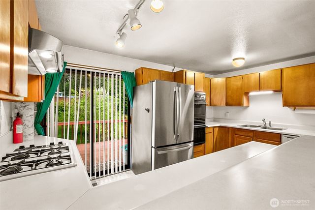 3115 170th Street SW, Lynnwood, WA 98037