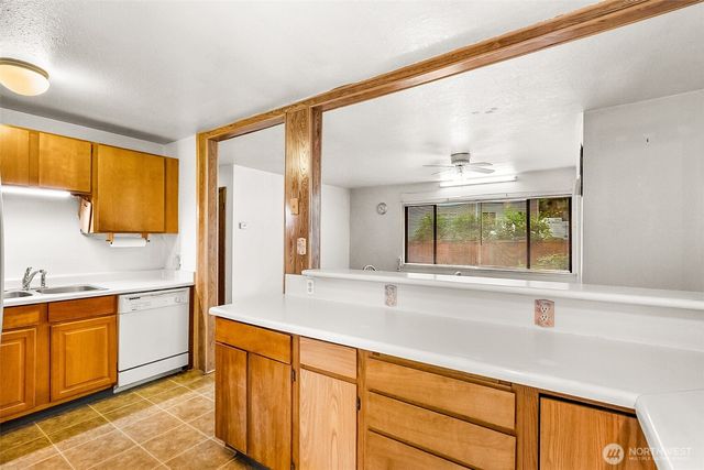 3115 170th Street SW, Lynnwood, WA 98037