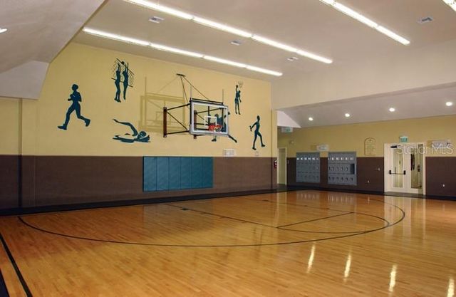 2407 COURTNEY MEADOWS COURT 103, Tampa, FL 33619